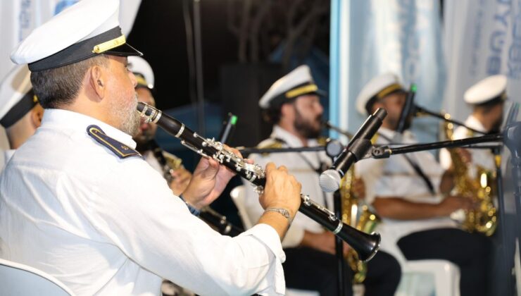 Başiskele sahilinde müzikli ve renkli bir akşam yaşandı – Birlik Haber Ajansı