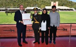 Şehit Ömer Halisdemir’in kızı Elif Nur Halisdemir teğmen oldu – Birlik Haber Ajansı