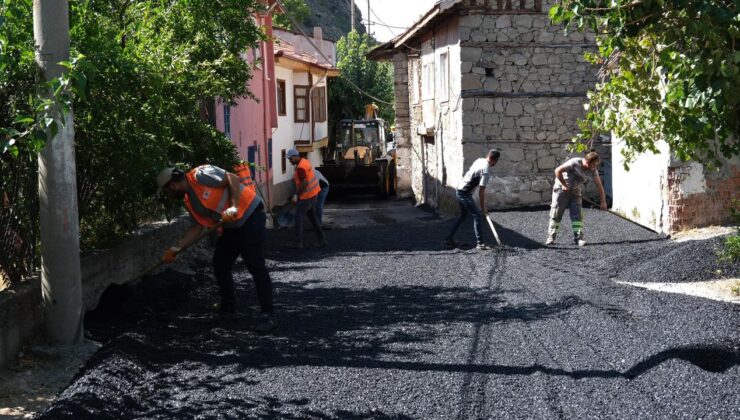 Güdül’de asfalt seferberliği: Yeşilöz’de çalışmalar sürüyor – Birlik Haber Ajansı
