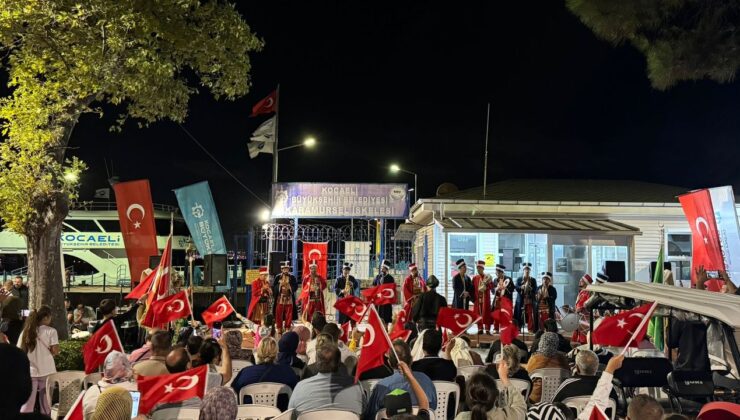 Kocaeli Büyükşehir’in Mehter ve Bando Takımı, Karamürsellileri coşturdu; 30 Ağustos’a özel konser – Birlik Haber Ajansı