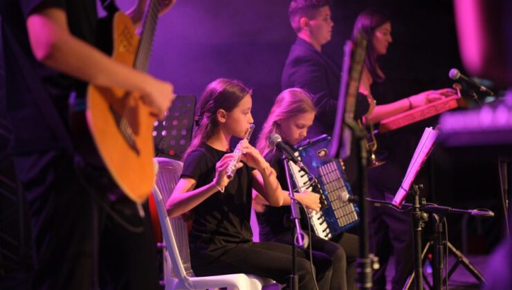 MOD10 Gençlik Orkestrası Altınova’da kurtuluş coşkusu yaşattı – Birlik Haber Ajansı