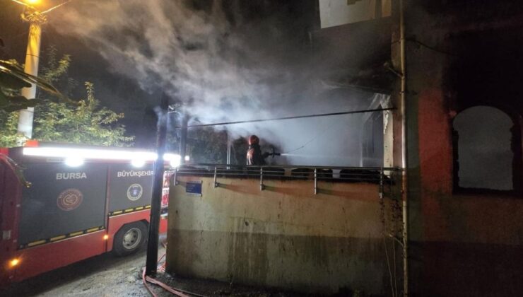 Bursa’da kullanılmayan binada yangın paniği – Birlik Haber Ajansı