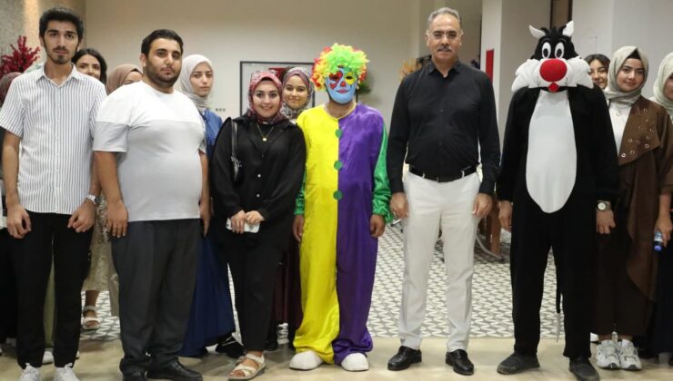 Eyyübiye Belediye Başkanı Kuş, üniversiteye yerleşen gençlerle buluştu – Birlik Haber Ajansı