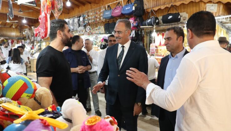 Eyyübiye'de her vatandaşın talebi tek tek dinleniyor