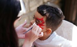 Sağlık Bakanlığı’ndan çocuklarda yüz boyalarına uyarı: “Güvenlik testi yapılmamış ürünlerden uzak durun” – Birlik Haber Ajansı