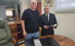 İsmail Karakaş’a tarihî emanet: Kudüs’ün Osmanlı Tapusu hediye edildi – Birlik Haber Ajansı