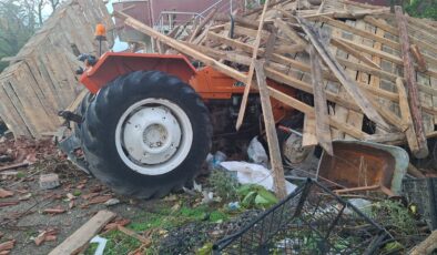 Beypazarı’nda Hortum evlerin ve ağılların çatısını uçurdu – Birlik Haber Ajansı