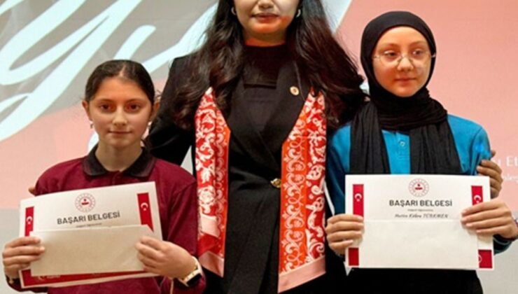 Başlık: Şalpazarı’nın İlk Kadın Kaymakamı Akpınar, öğrencilere başarı belgelerini takdim etti – Birlik Haber Ajansı