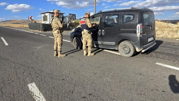 Kars’ta düzensiz göçle mücadele kapsamında “Huzur ve Güven Uygulaması” gerçekleştirildi – Birlik Haber Ajansı