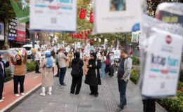 Kocaeli’de gelenek bozulmadı, kitaplar yine ilk ağaçlarda açtı! – Birlik Haber Ajansı