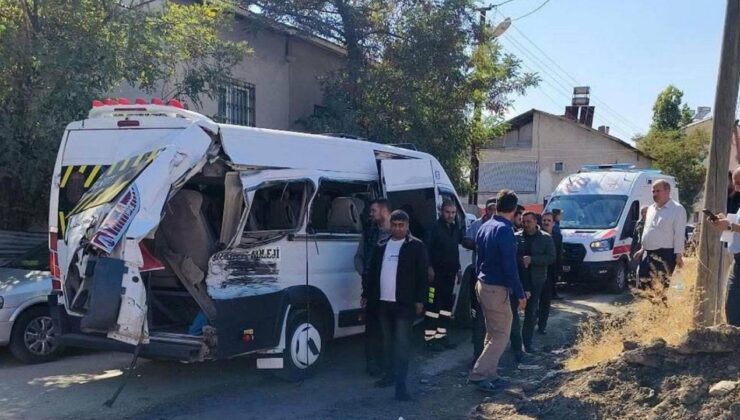 Muş’ta yolcu treni okul servisine çarptı: 17 öğrenci yaralandı – Birlik Haber Ajansı