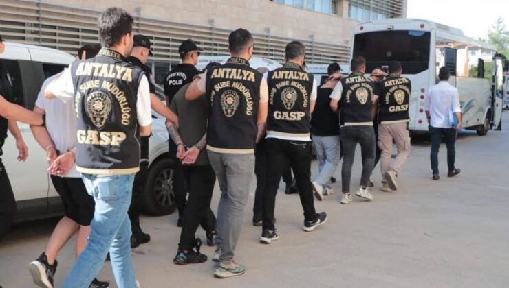Antalya’da silahlı suç örgütüne eş zamanlı operasyon: 7 gözaltı – Birlik Haber Ajansı