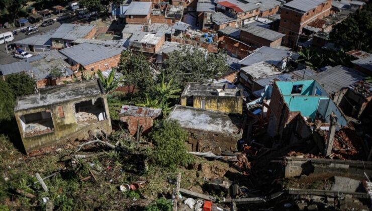 Venezuela’da altın madeni göçtü: 14 işçi yaşamını yitirdi